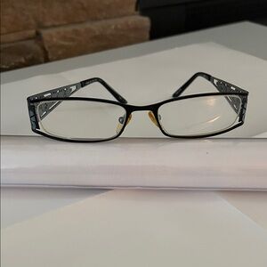 Elegant Black Women's Glasses